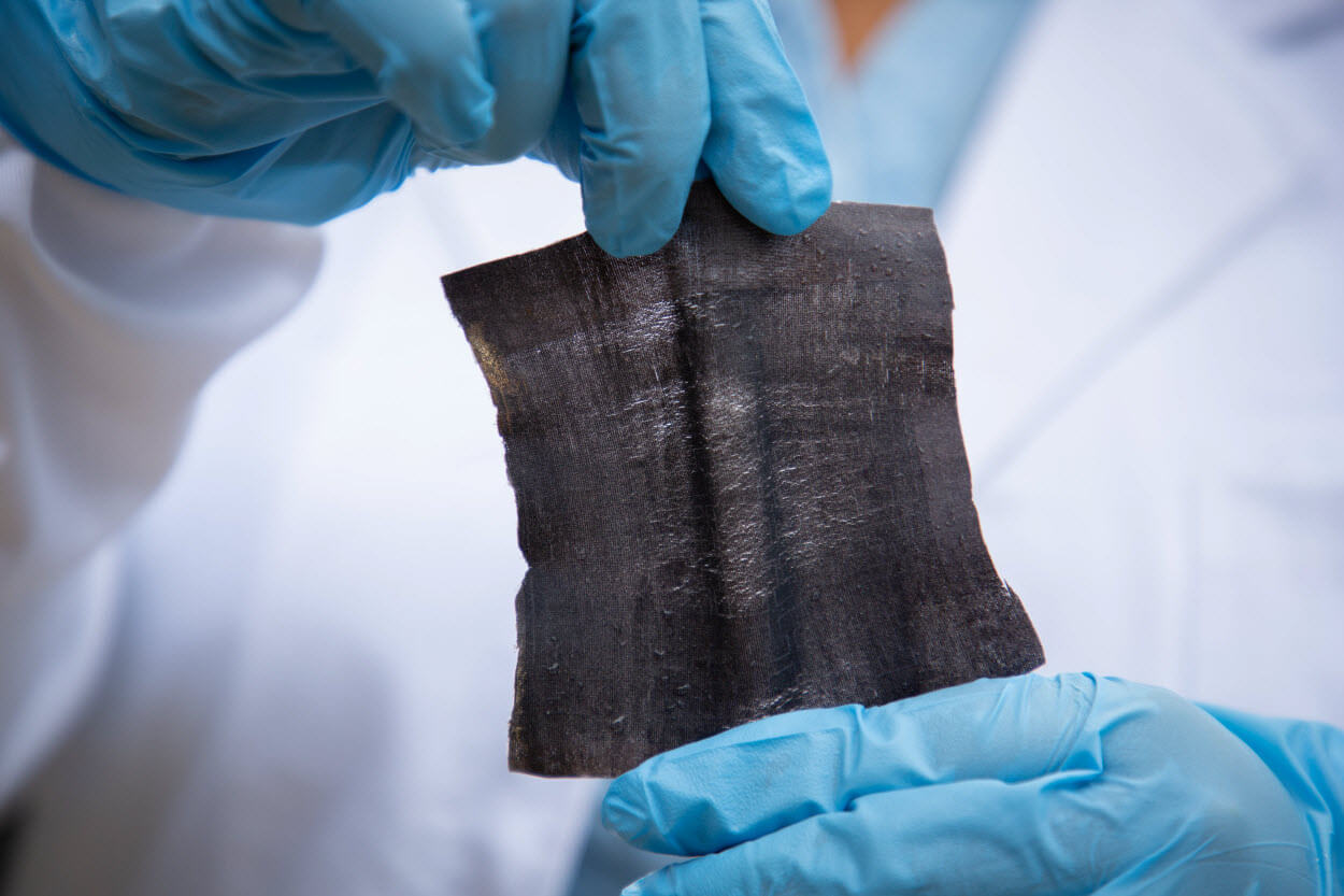 The smart textile produced is waterproof, stretchable and scalable.jpg