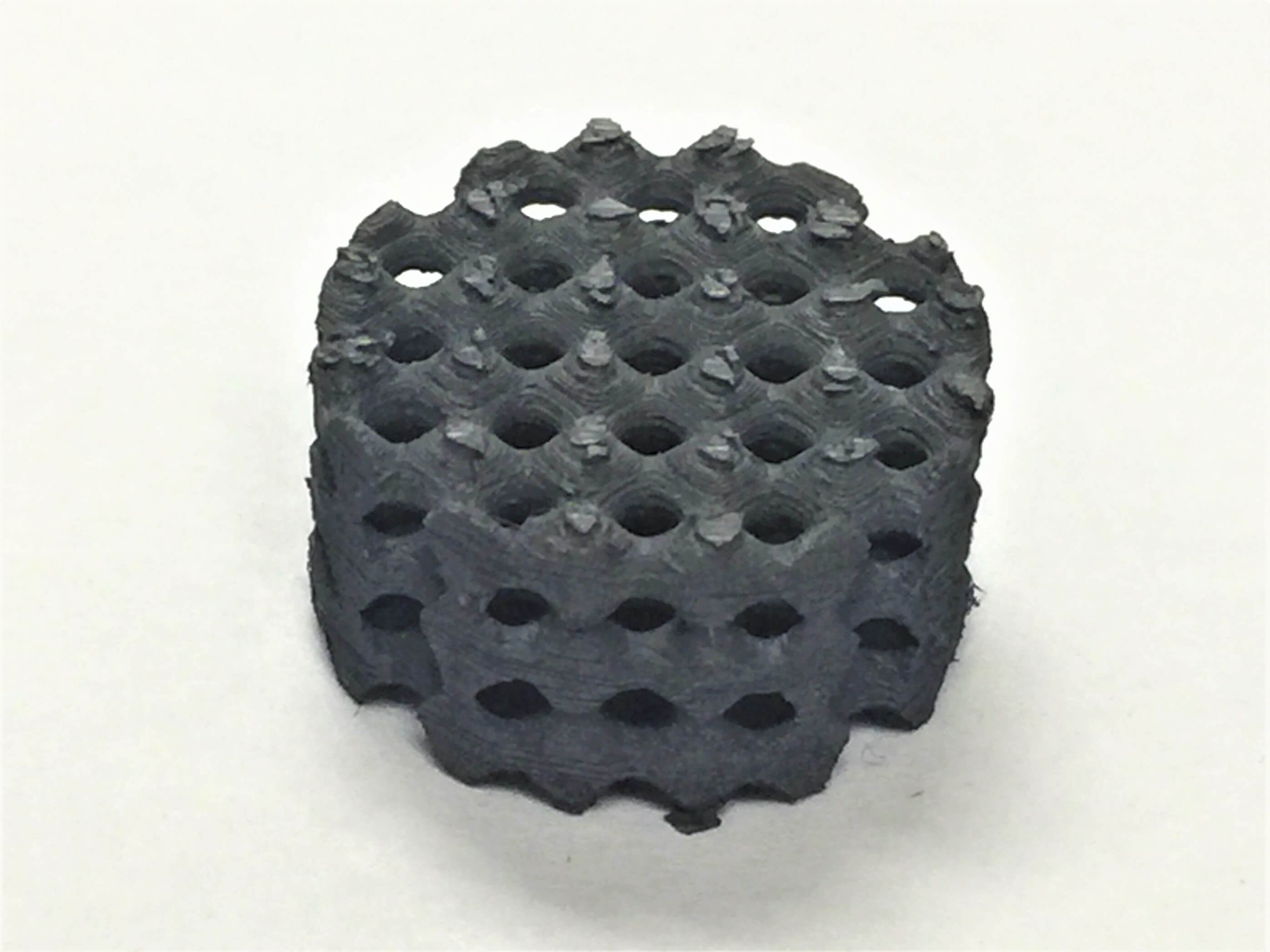 The complex rubber and graphene material was produced using 3D printing.jpg