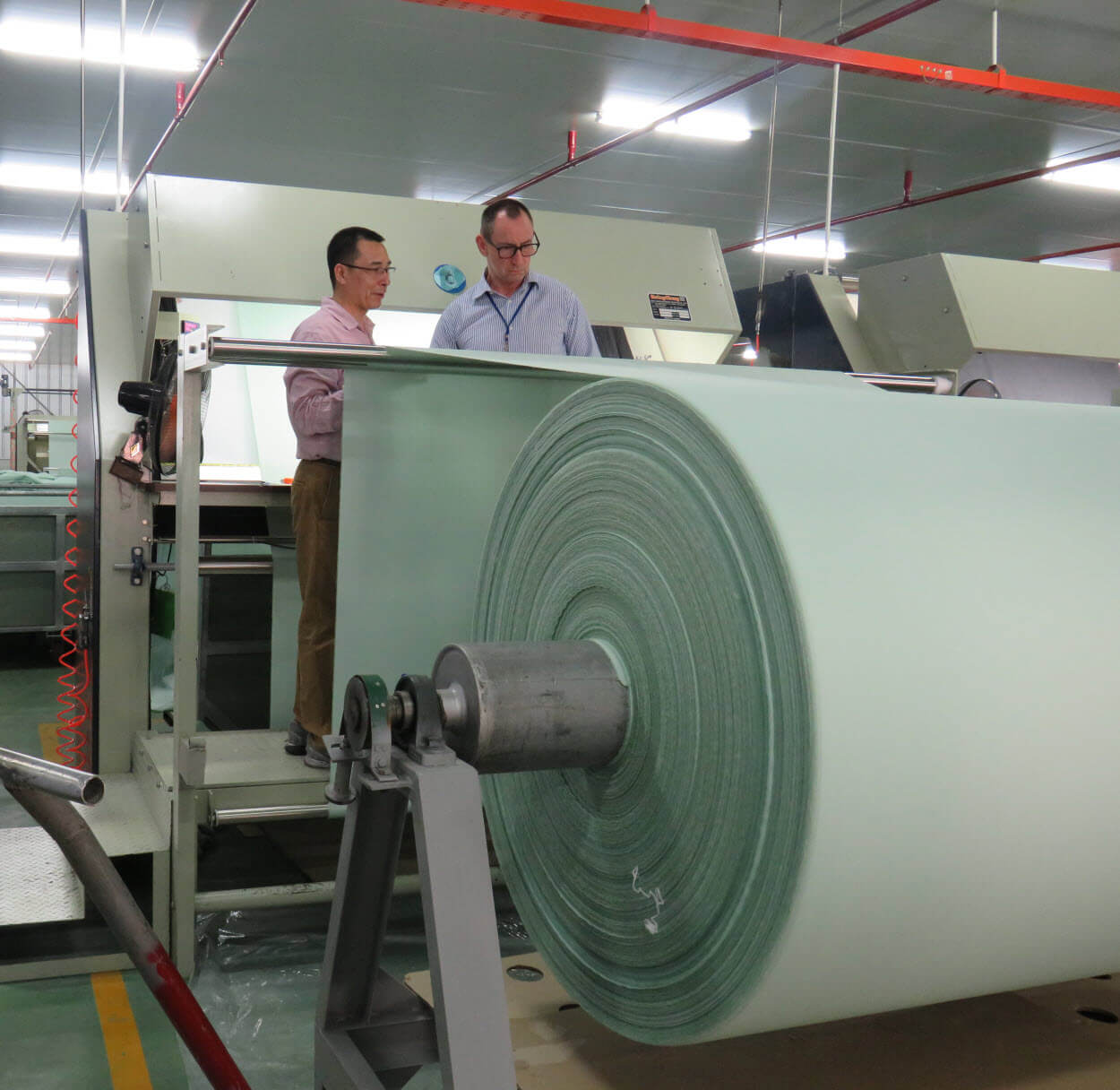 web Huntsman Textile Effects and Bao Minh Textile have joined forces to produce fabric for medical gowns.jpg