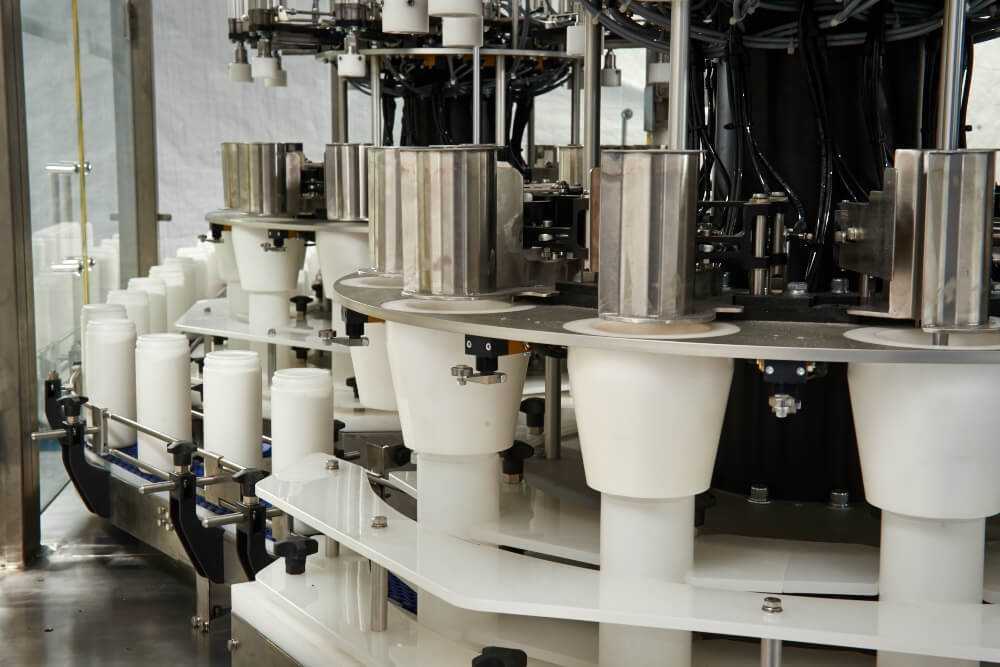 Shemesh-made, high-speed canister wipes stuffer.jpg