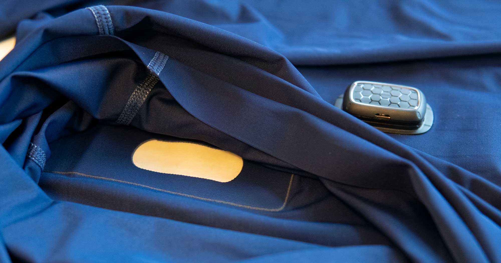 smart-textiles_cover.jpg