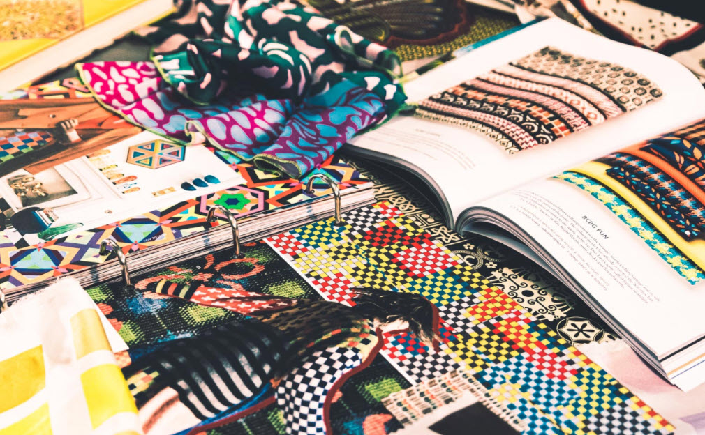 G. Desegni Studies The Latest Trend Books And Runway Shows, Using Them As Inspiration For Its Handdrawn Designs