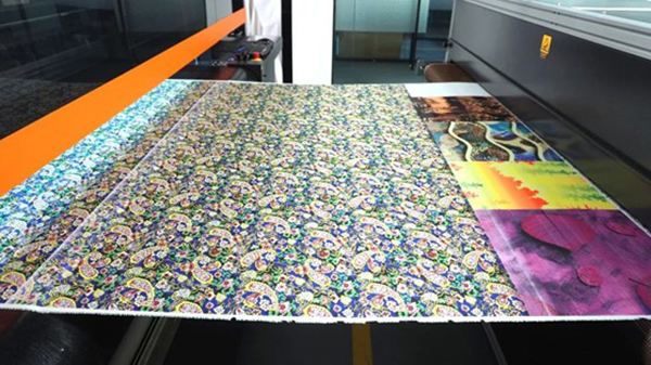 Textiles printed on the Flora X3
