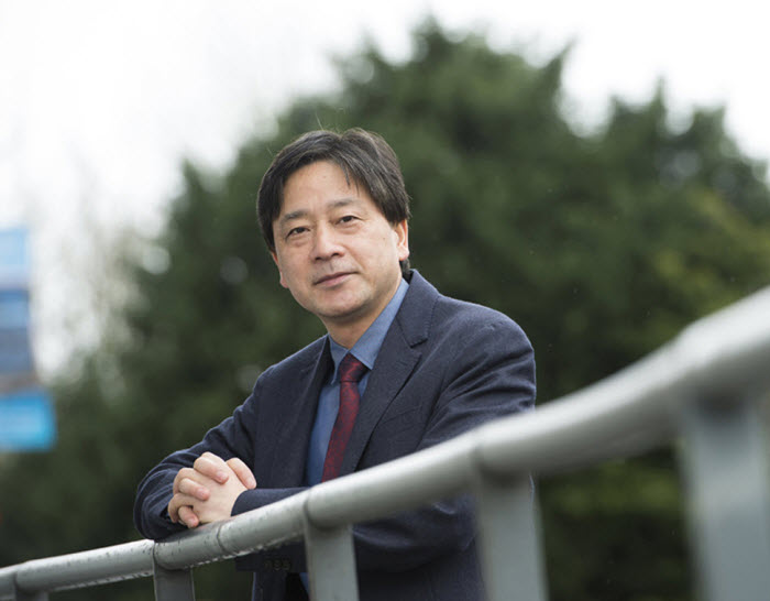 Professor Yaochu Jin Source Www .surrey .ac .uk