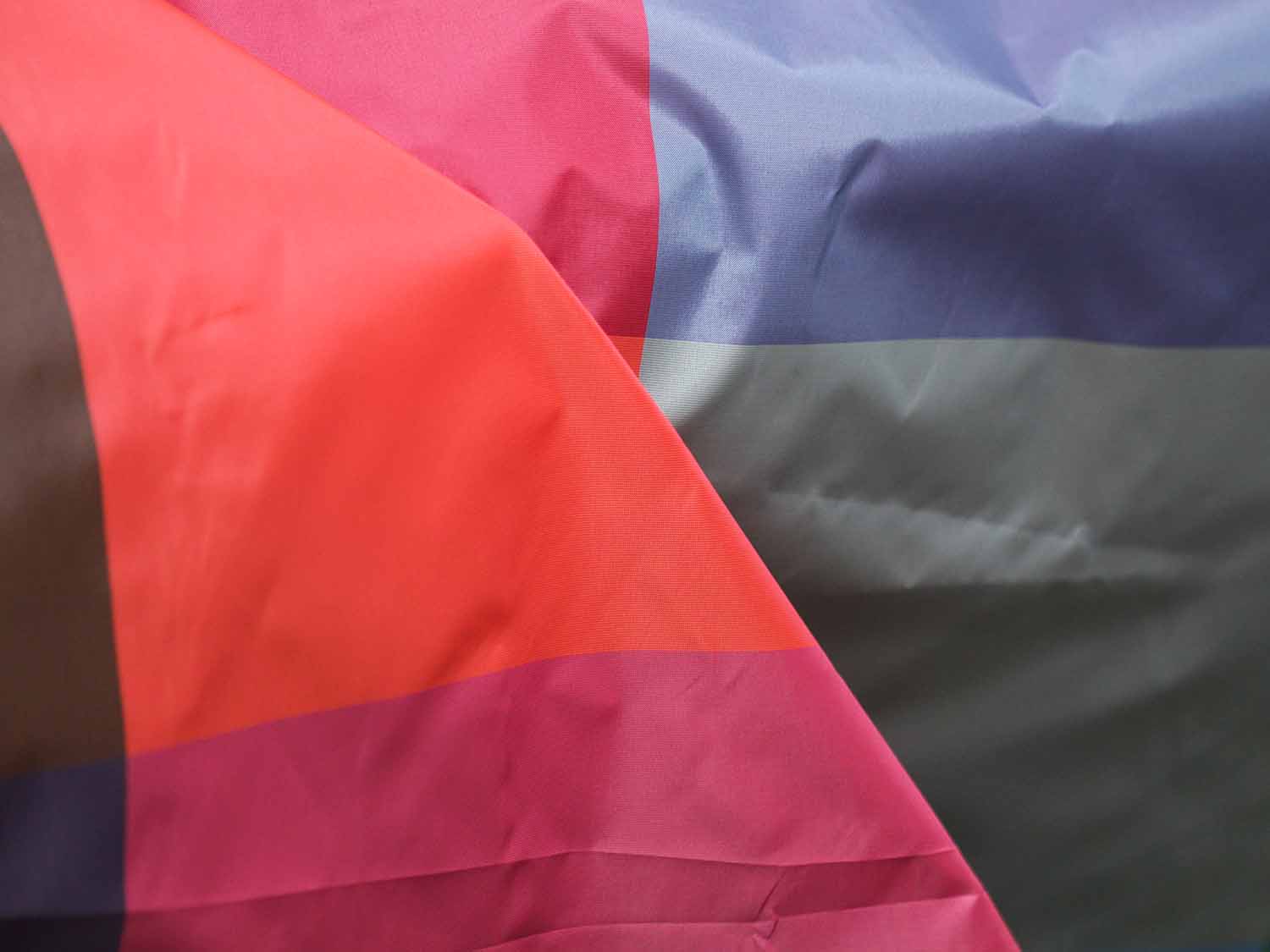 Low-cost waterless colouration technology